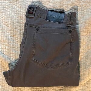 Wrangler ATG Jeans in Dark Gray